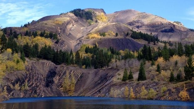 Landowners, mayors divided over coal project exploration approval in Rockies