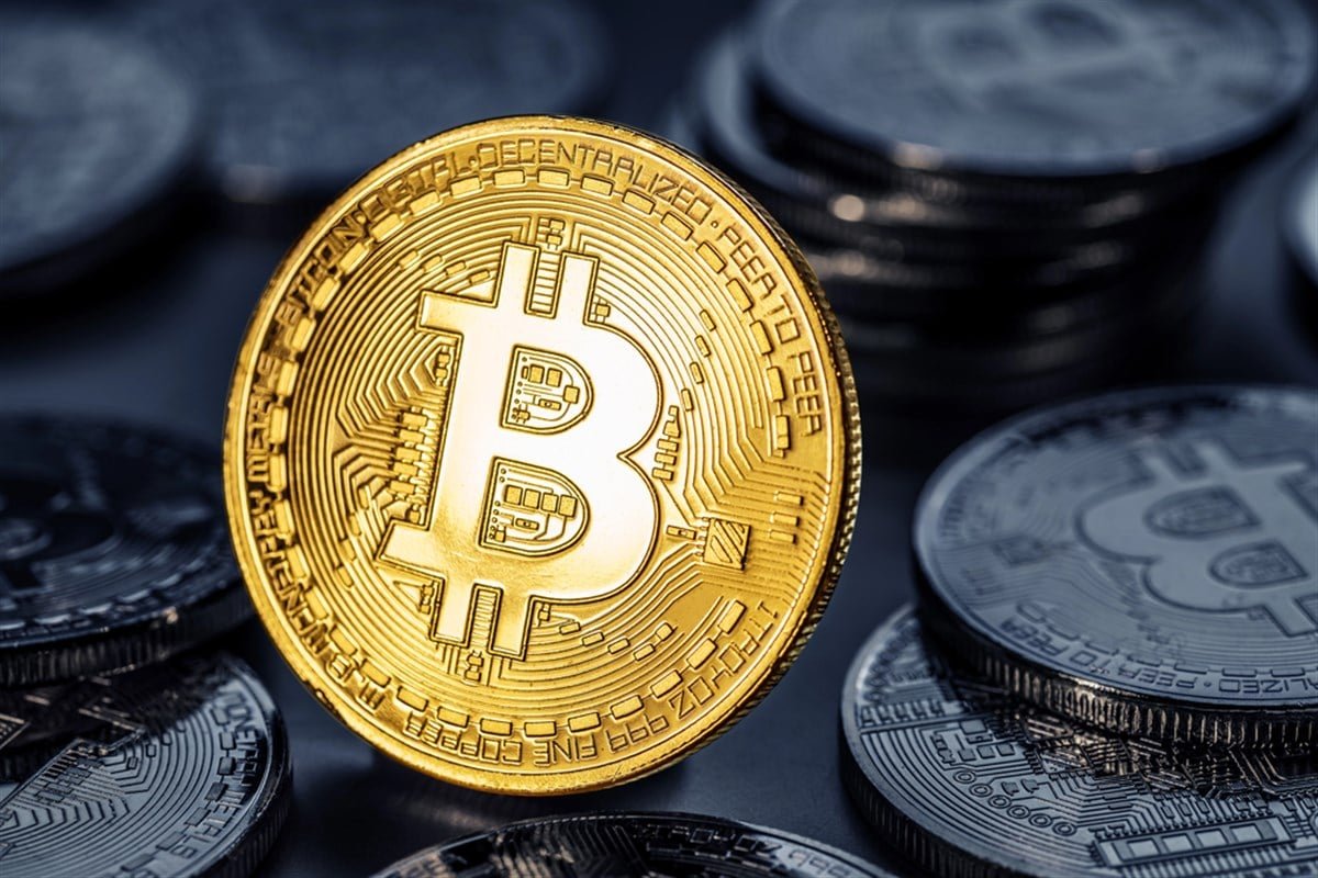 Why This Bitcoin Mining Stock Is an Analyst Favorite Why This Bitcoin Mining Stock Is an Analyst Favorite