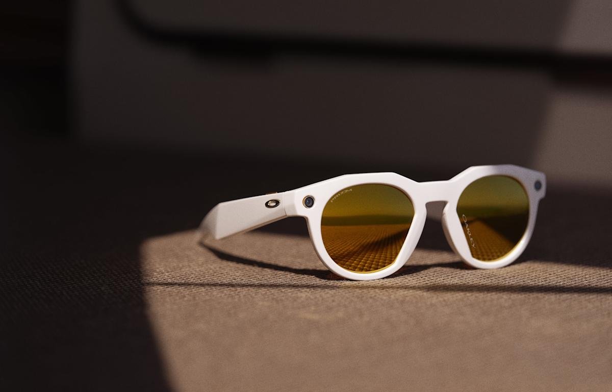 Meta and Oakley announce new ‘perfomance AI’ smart glasses for athletes Meta and Oakley announce new ‘perfomance AI’ smart glasses for athletes