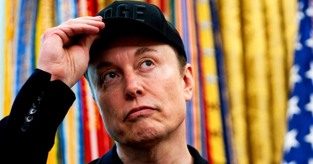 Elon Musk’s Fight With Trump Threatens  Billion in Government Contracts