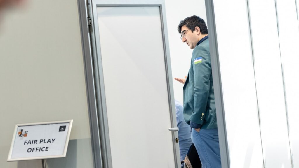 Kramnik escalates chess feud after Aronian’s emotional appeal