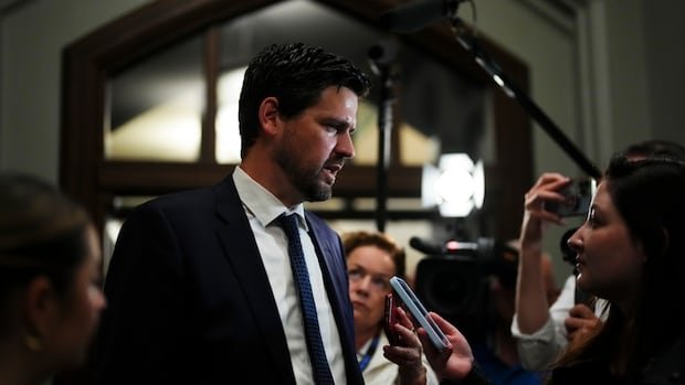 Liberals taking ‘fresh’ look at online harms bill, says Justice Minister Sean Fraser