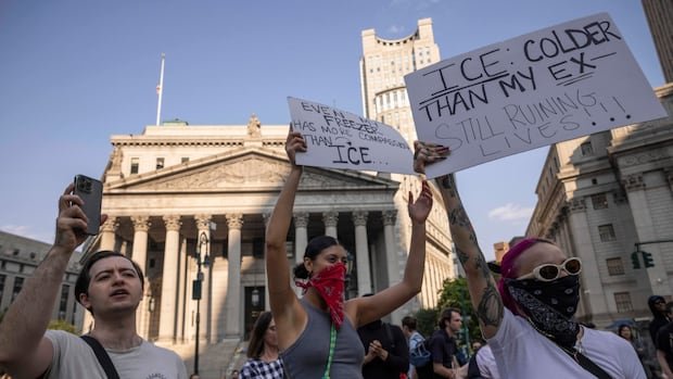 Trump administration can resume deporting migrants to 3rd countries, U.S. Supreme Court rules