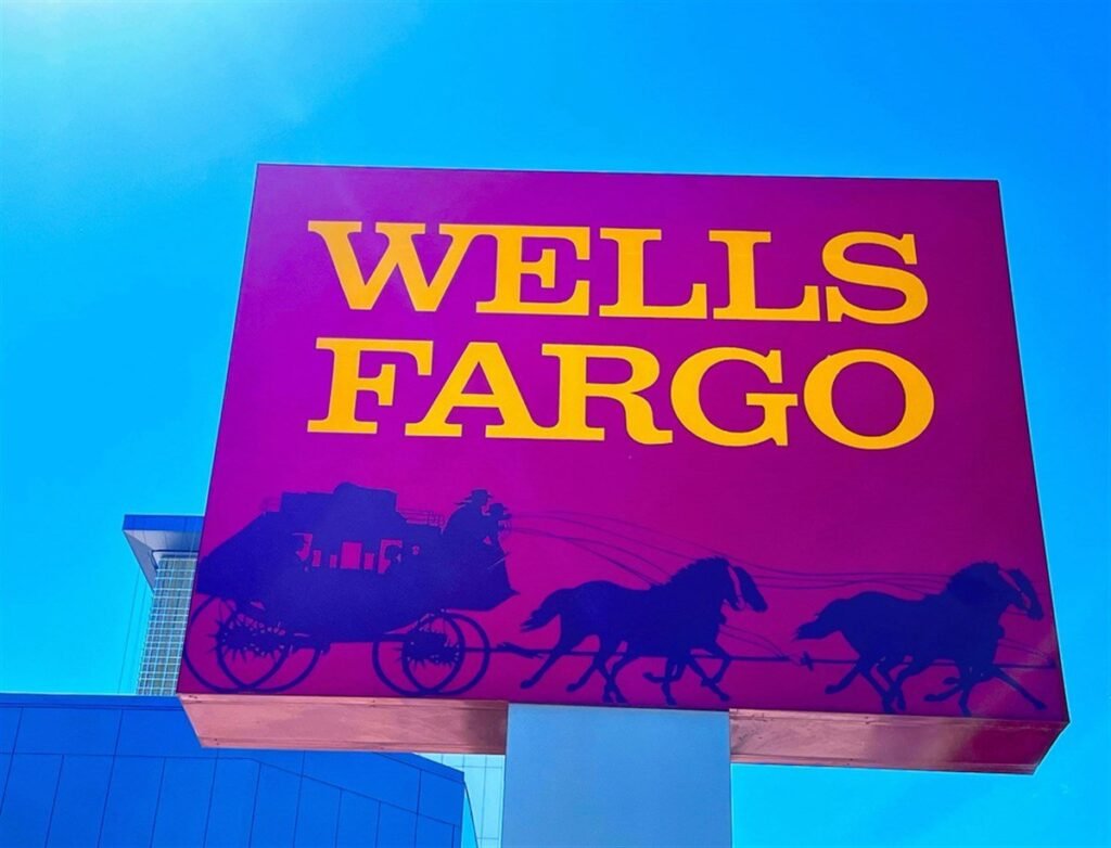 WFC Stock Unlocks Growth—Analysts Say Buy Now