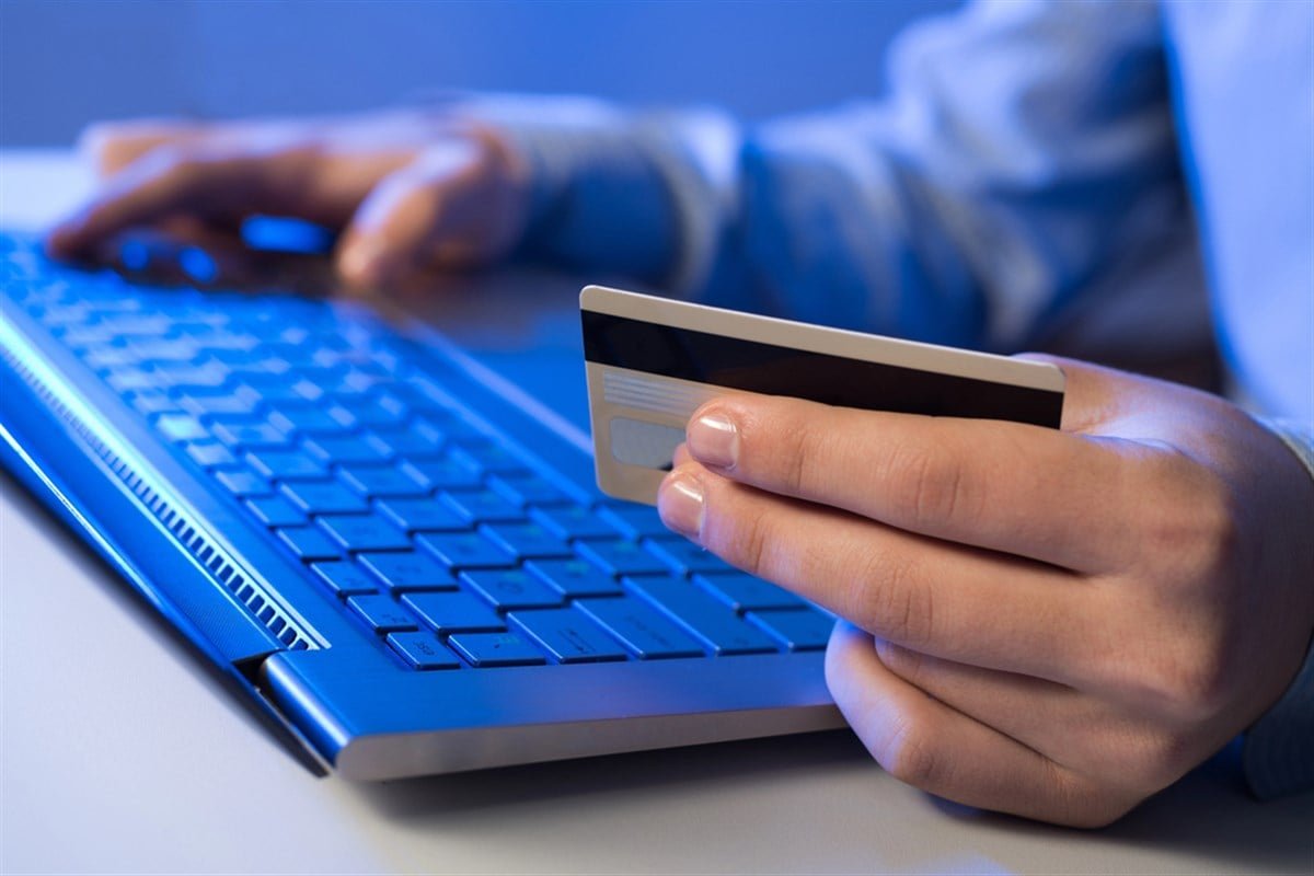 Visa, Mastercard, AmEx Stocks React to Stablecoin Risk Visa, Mastercard, AmEx Stocks React to Stablecoin Risk