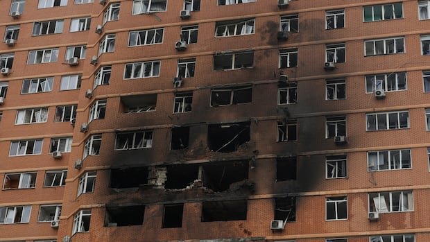 2 dead after Russian drone hits residential building, Ukrainian officials say