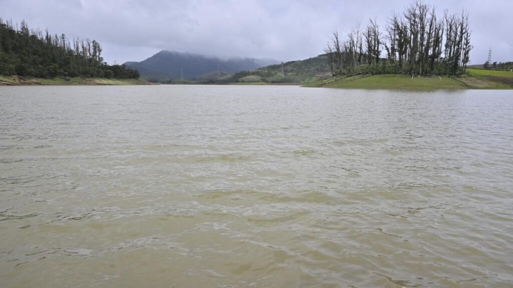 Rains lead to closure of tourist spots in Nilgiris; Avalanche dam sluice gates opened Rains lead to closure of tourist spots in Nilgiris; Avalanche dam sluice gates opened