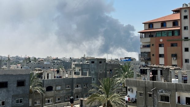 Tank shelling hits houses, mosques in Deir Al-Balah as Israeli tanks push into area
