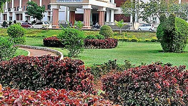 3,513 students awarded degrees at graduation ceremony of GITAM university