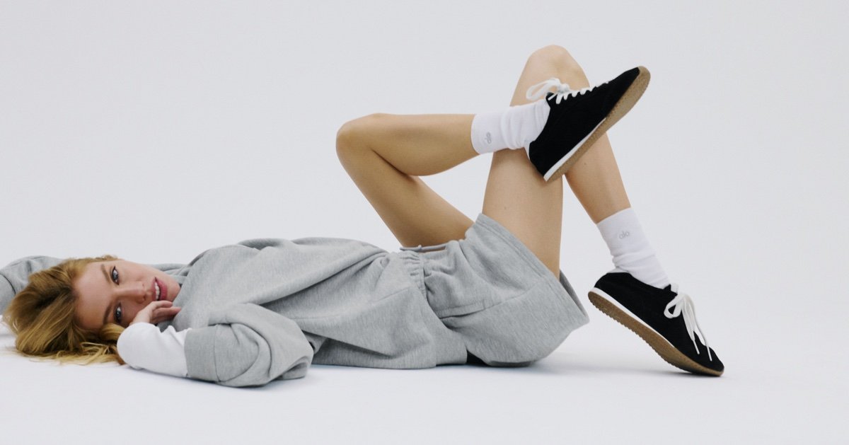 Alo’s Sunset Sneaker Is the Chill Girl Shoe of the Year