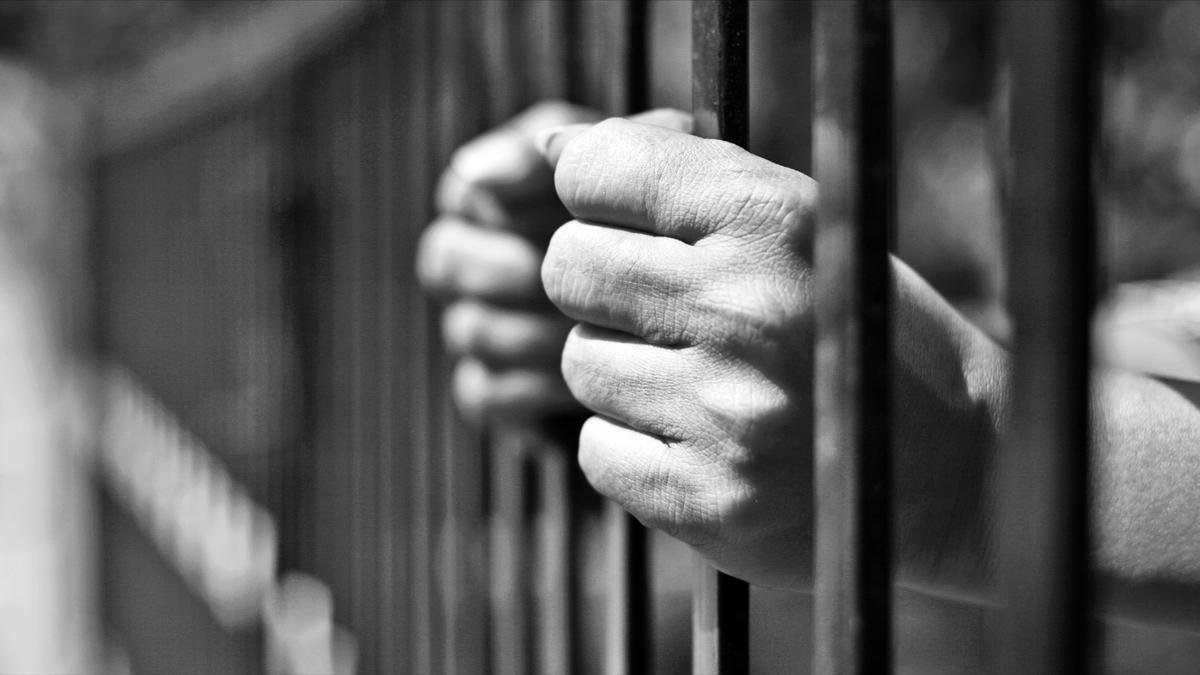 NDPS cases surge in Kerala’s Ernakulam: Over 2,800 registered by excise and police in first seven months of 2025