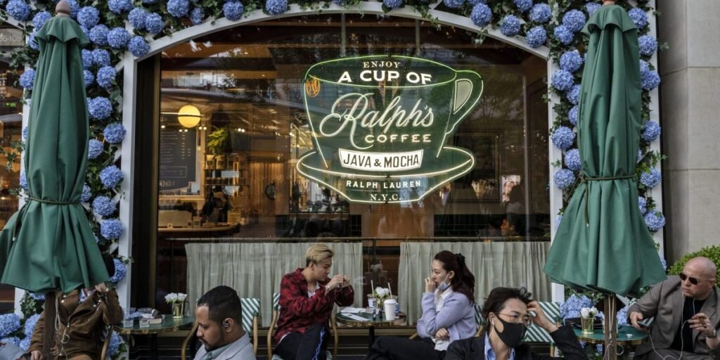 More retailers are opening coffee shops to appeal to customers who may not want to spend the big bucks—but still want a cup of joe More retailers are opening coffee shops to appeal to customers who may not want to spend the big bucks—but still want a cup of joe