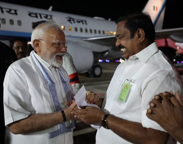 EPS calls on Modi at Tiruchy airport, Submits memorandum – News Today