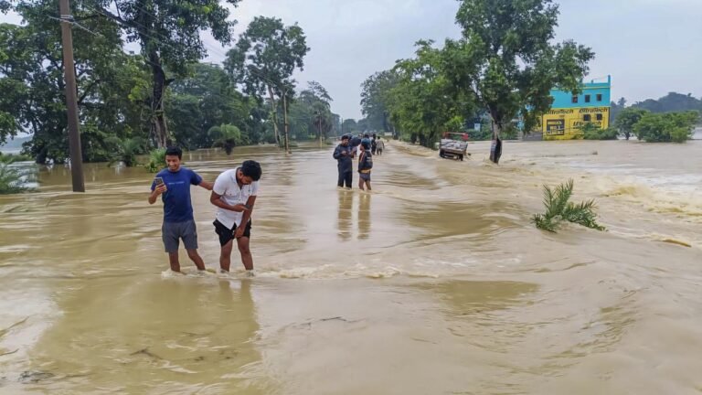 Three Odisha Districts face flood threat as rivers in spate