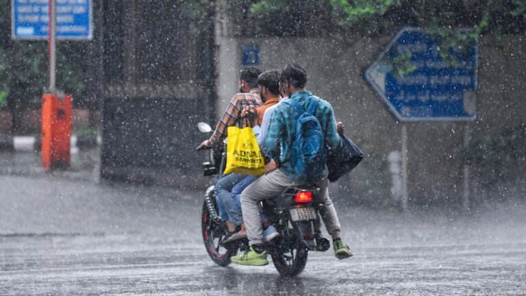 Delhi Today Live News Update: Incessant rainfall brings respite from muggy weather in national capital | Delhi News