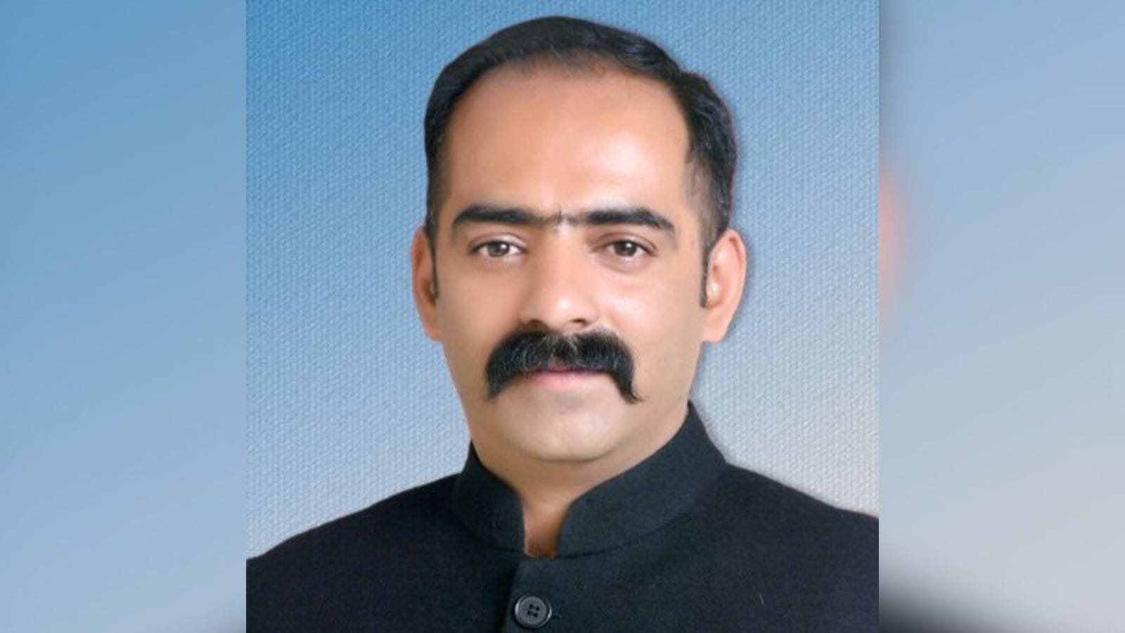 Himachal minister Anirudh Singh booked for ‘assaulting’ NHAI officials hours after building collapses in Shimla | Chandigarh News