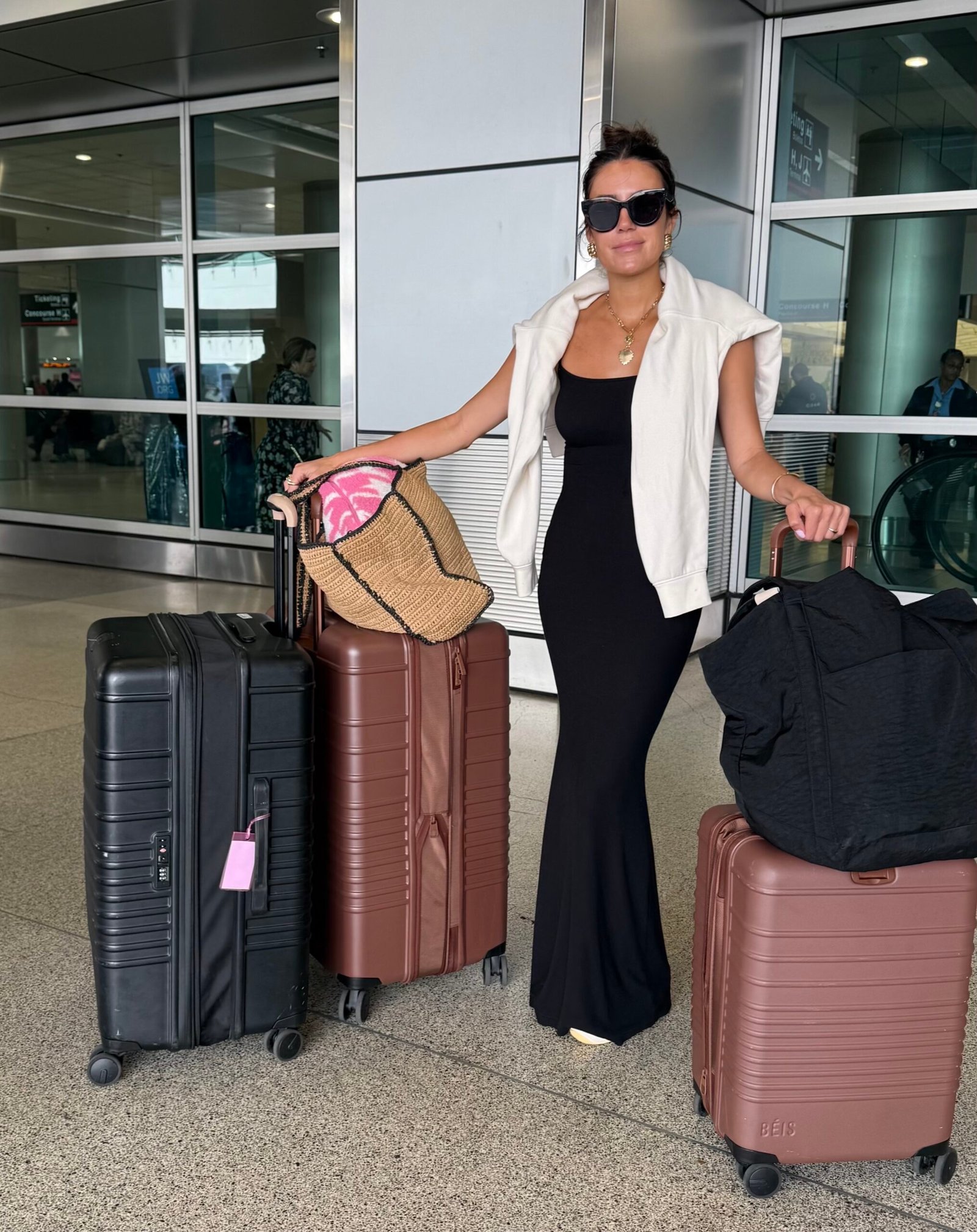Friday Five: Travel Must-Haves | Hello Fashion