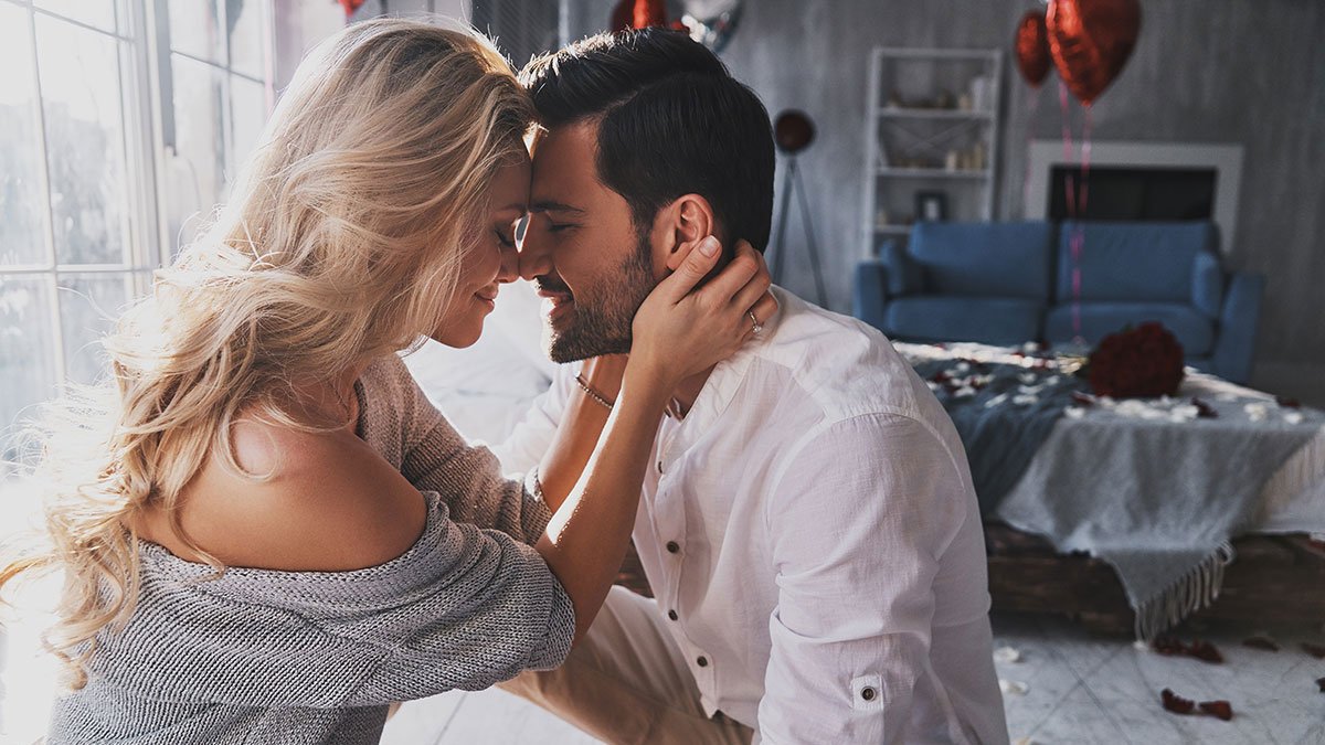 8 Signs a Gemini Man is in Love with You • Astrologify