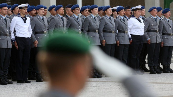 German business warns army draft would deepen worker shortage German business warns army draft would deepen worker shortage