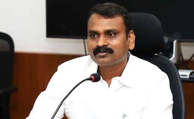 Amit Shah, EPS to decide CM candidate for 2026 polls: Murugan – News Today