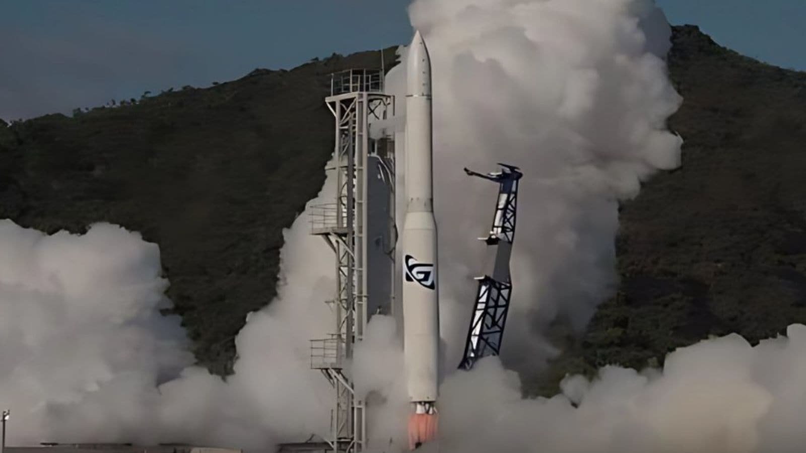 1st made-in-Australia orbital rocket crashes after 14 seconds flight time: ‘Team safe, data in hand, ready for TestFlight 2’ | World News