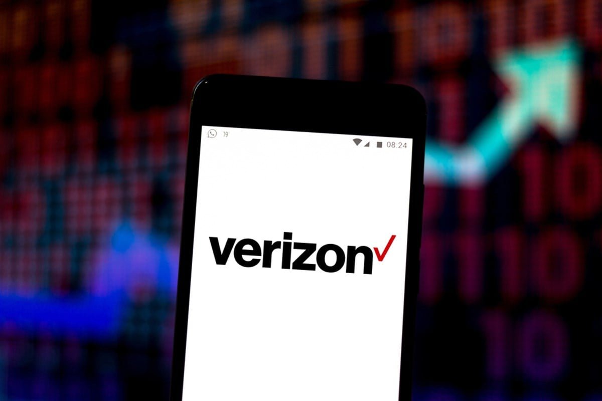 VZ Stock Set to Surge After Q2 Beat & Raise Guidance