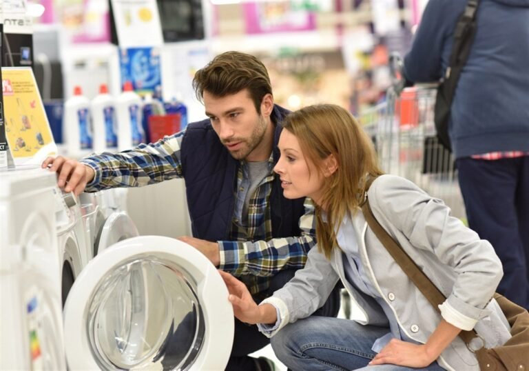 High-ROIC Winners as Retail Remains Undervalued
