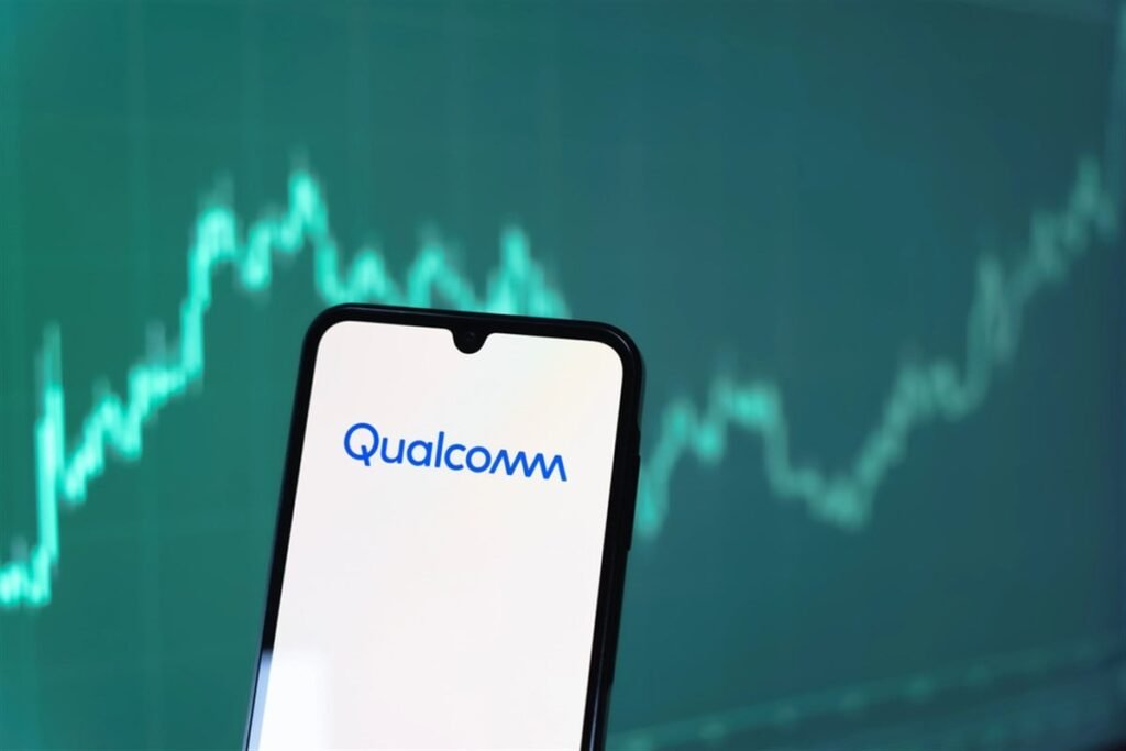 Qualcomm Stock Eyes Breakout Ahead of July 30 Earnings