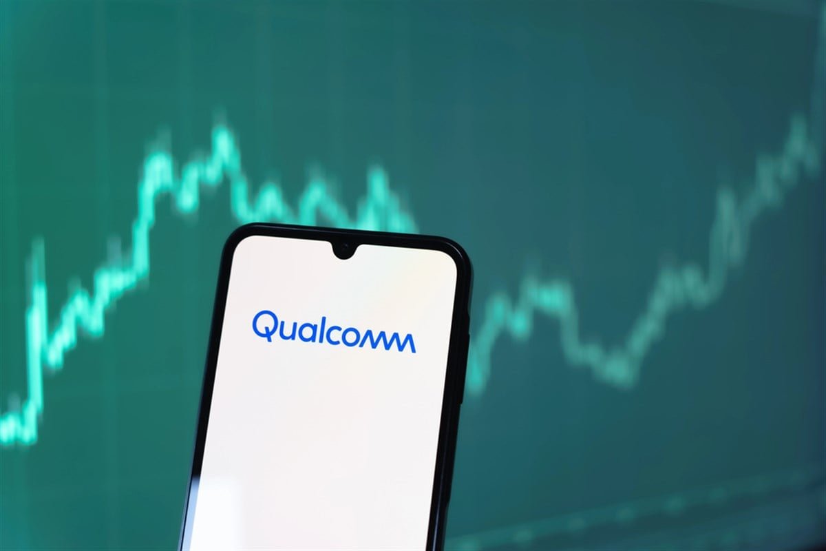 Qualcomm Stock Eyes Breakout Ahead of July 30 Earnings