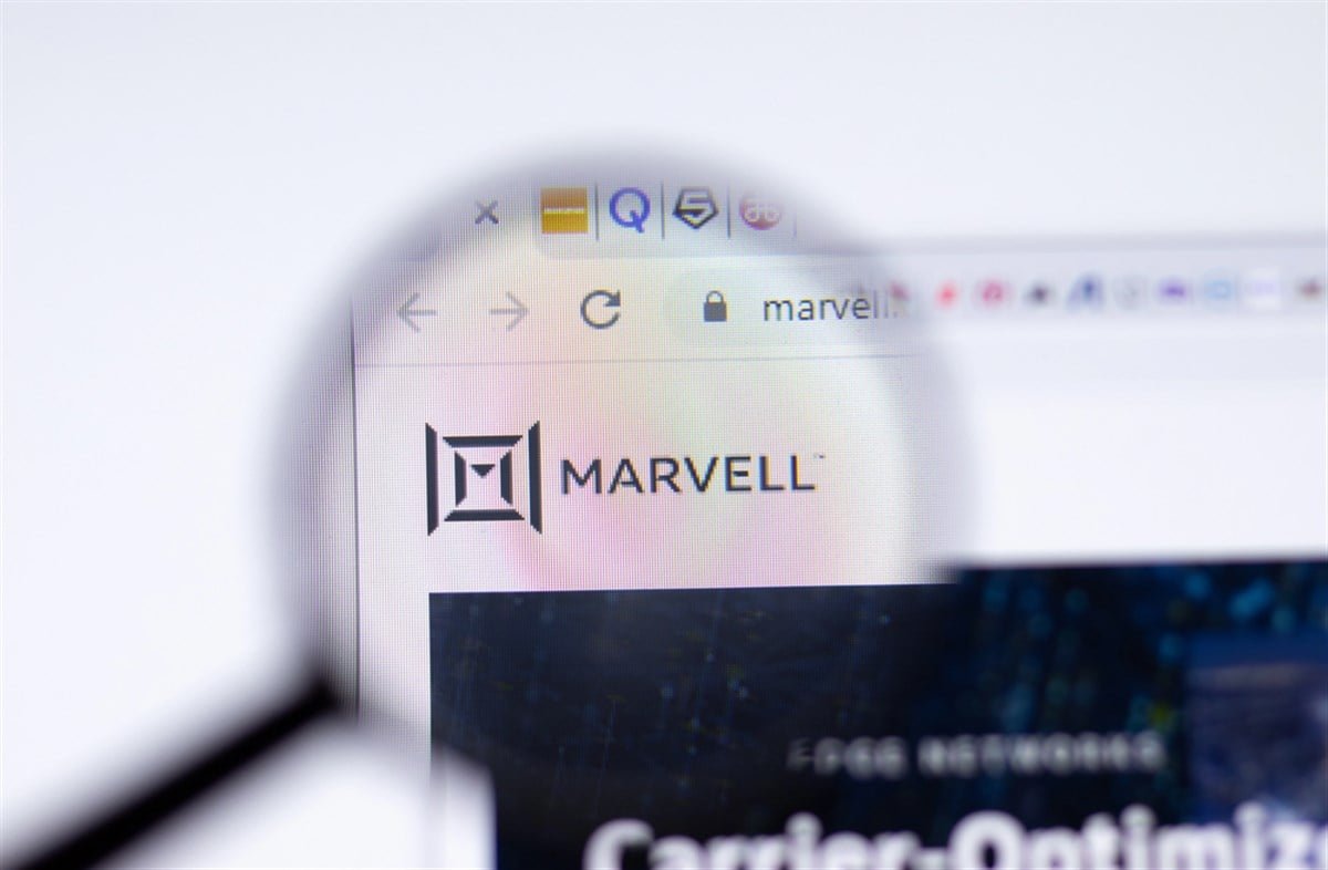 MRVL Stock Rebounds on Strong AI Chip Demand & Microsoft Deal