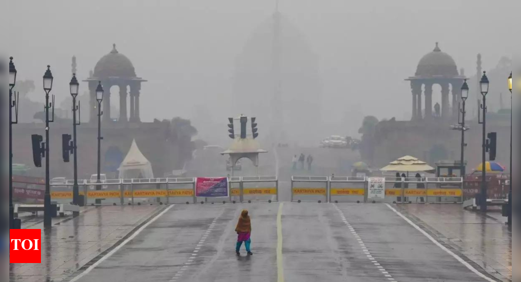 Delhi rains: Overnight rains cause waterlogging in parts of city; more showers expected | Delhi News
