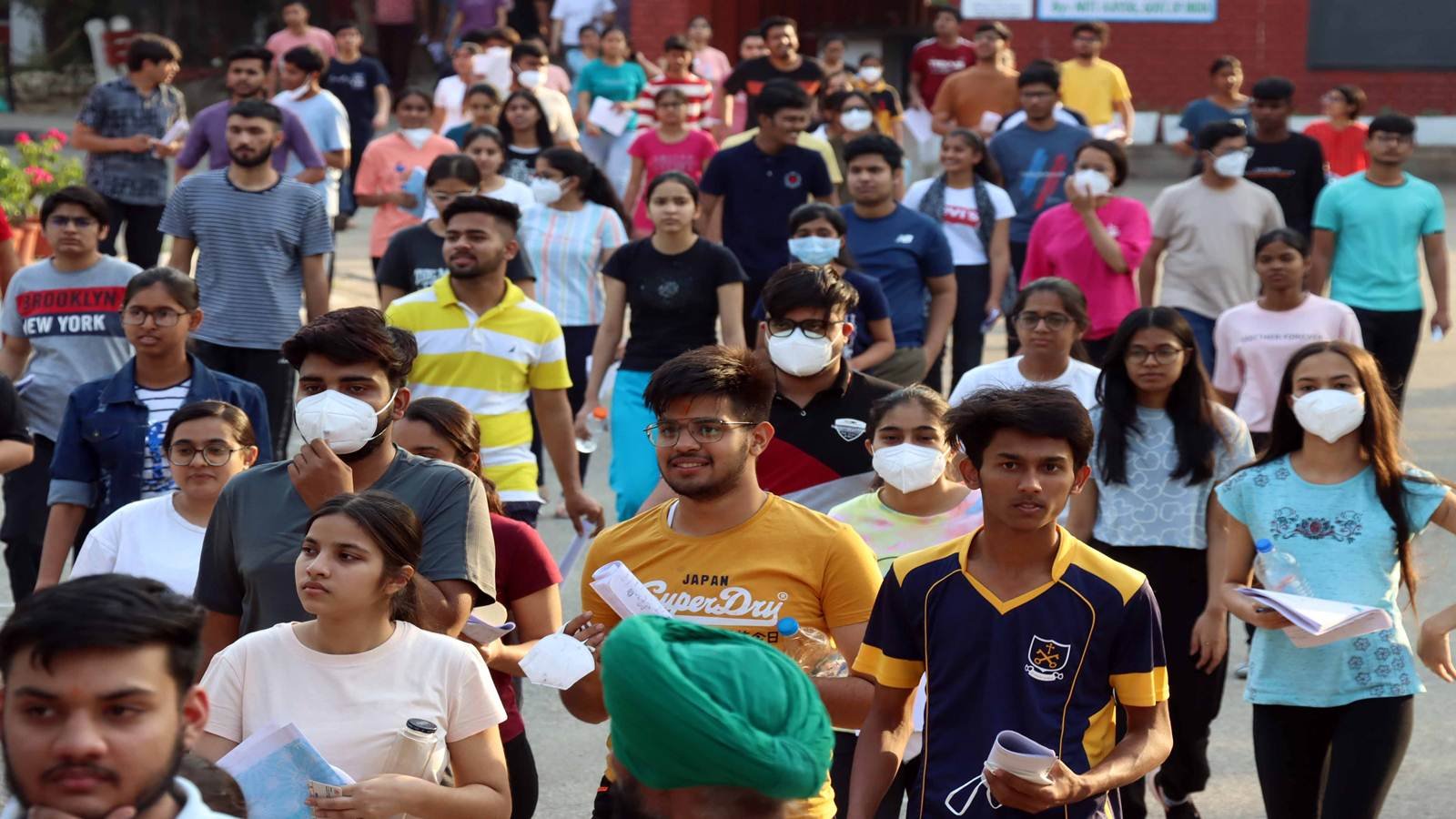 Bihar govt fixes Rs 100 fee for all recruitment prelims tests; mains exams to be free