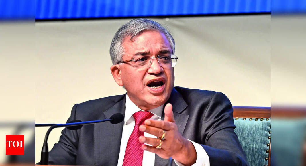 Give affidavit within 7 days or apologise: CEC to Rahul | India News