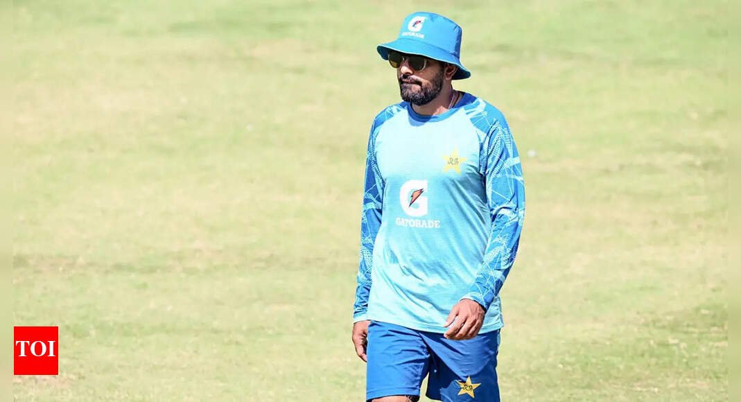 ‘Usko kya nazar aayega?’: Javed Miandad on Babar Azam’s Asia Cup snub | Cricket News