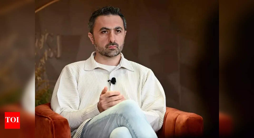 Microsoft AI CEO Mustafa Suleyman warns of AI Psychosis: What is it and …