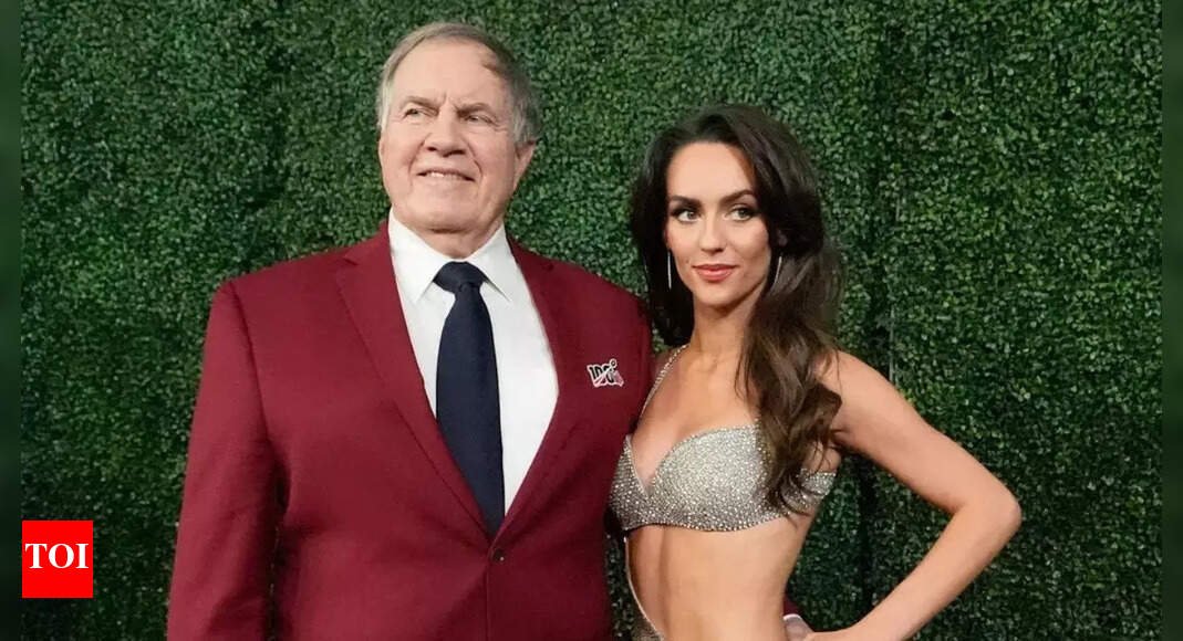 Bill Belichick shows rare smile holding hands with Jordon Hudson during Chapel Hill dinner | NFL News