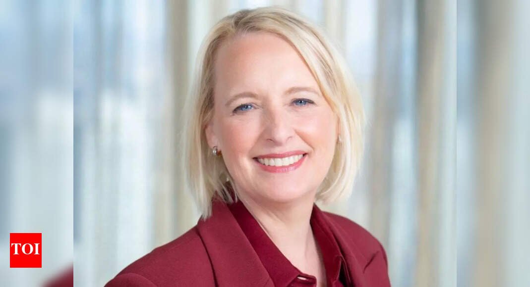 Accenture CEO Julie Sweet has battled cancer twice on what each diagnosis has taught her: You need to …