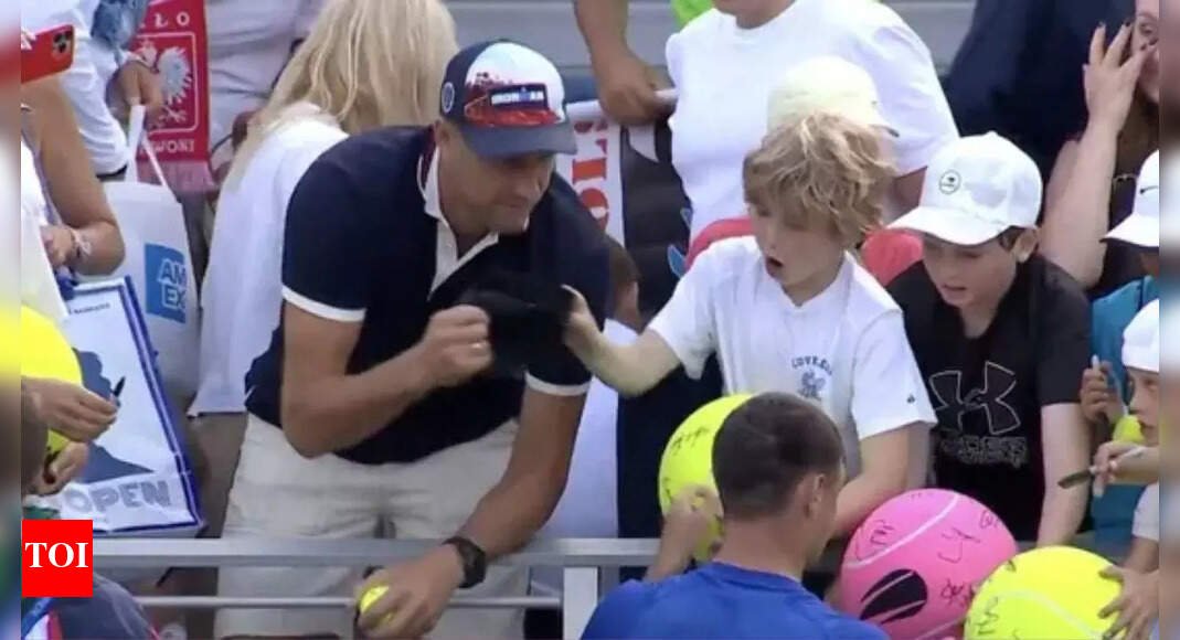 Drama at US Open! Millionaire CEO bullies child on camera by snatching player’s signed cap – Watch | Tennis News