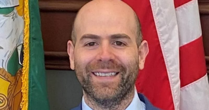 Trump taps Bitcoin advocate Stephen Miran as temporary Fed governor Trump taps Bitcoin advocate Stephen Miran as temporary Fed governor