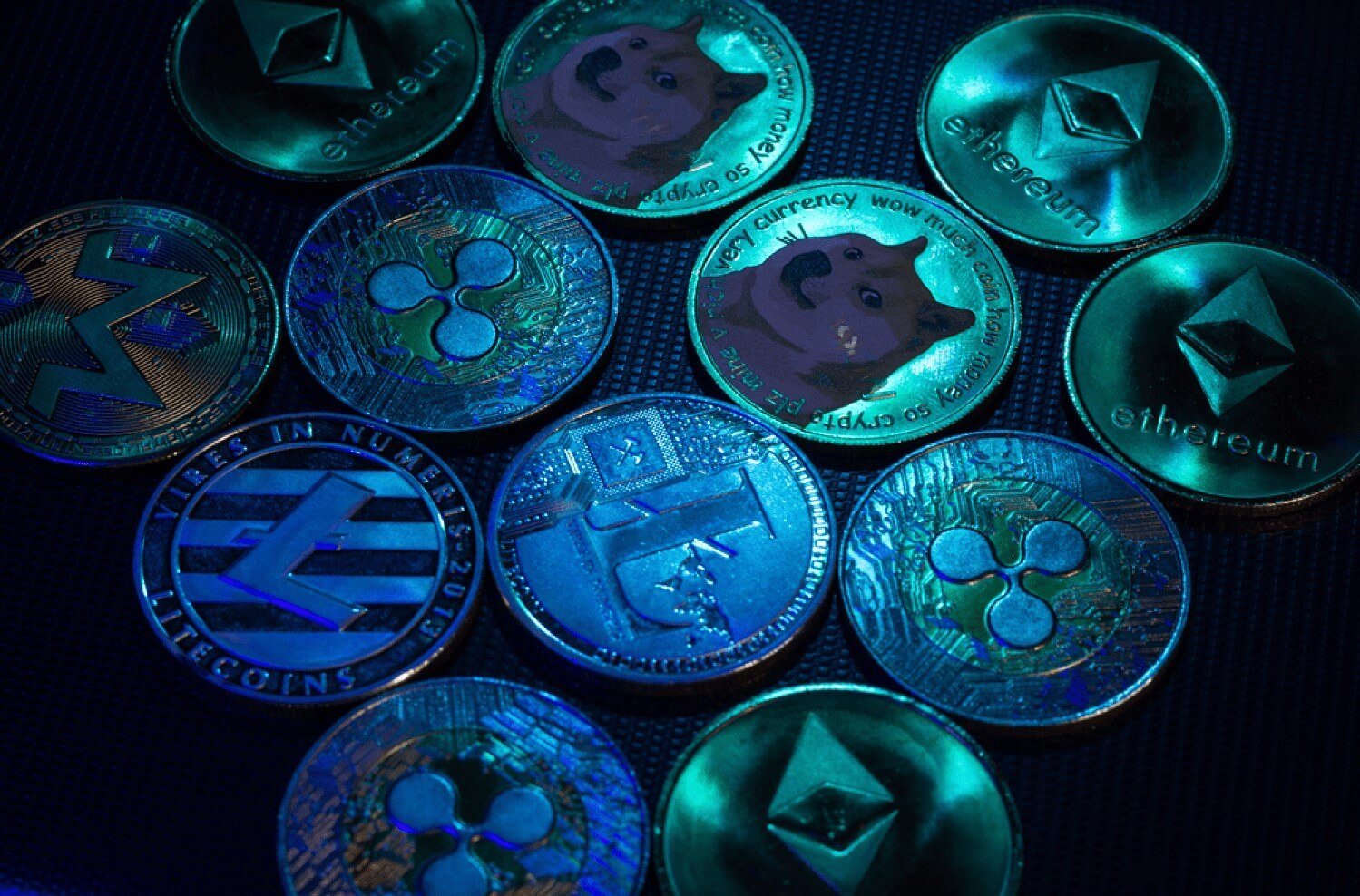 Altseason Momentum Strengthens As Altcoin Liquidations Surpass Bitcoin