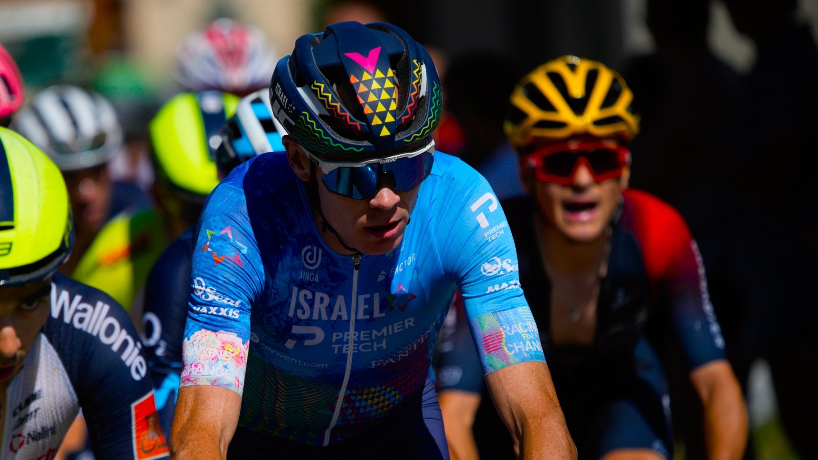 Four-time Tour de France winner Chris Froome seriously injured after training crash; airlifted for surgery | Sport-others News