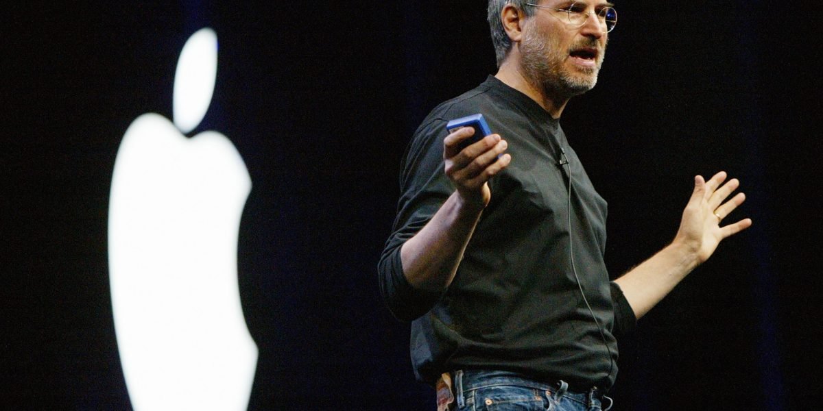 Steve Jobs’ first Silicon Valley boss turned down an offer to buy a third of Apple for ,000—today, his share would be worth nearly  trillion