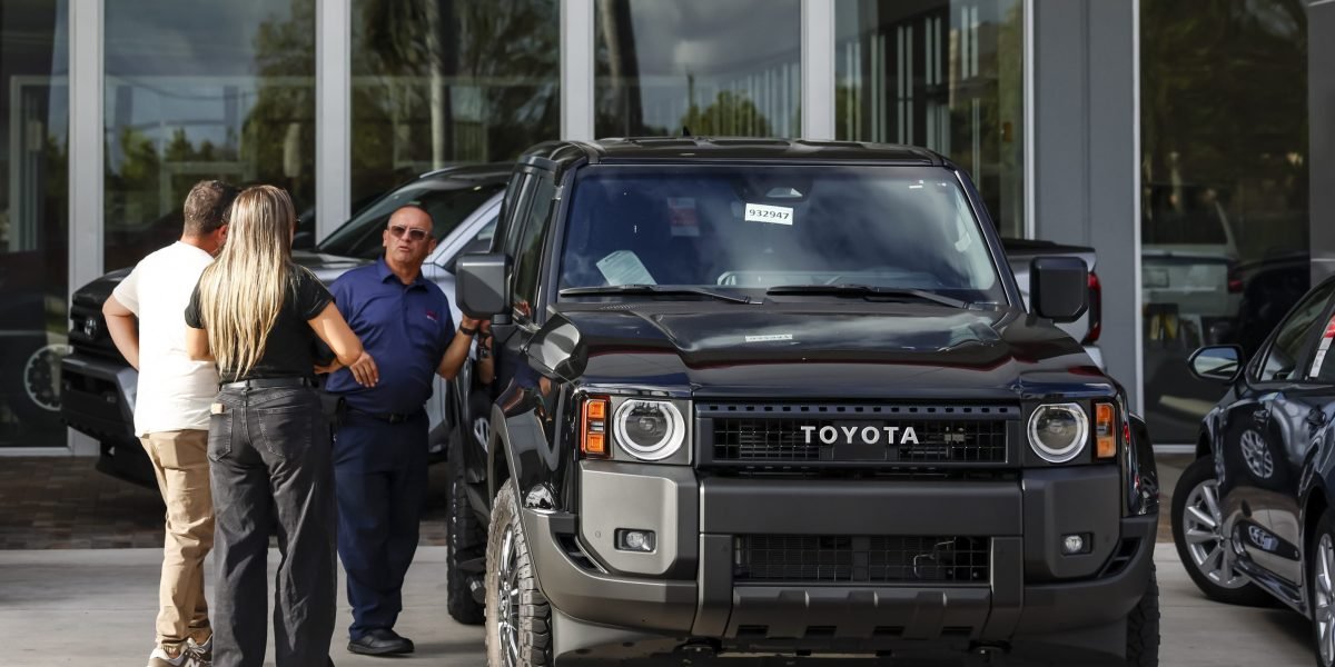 Toyota warns of .5 billion profit hit from tariffs