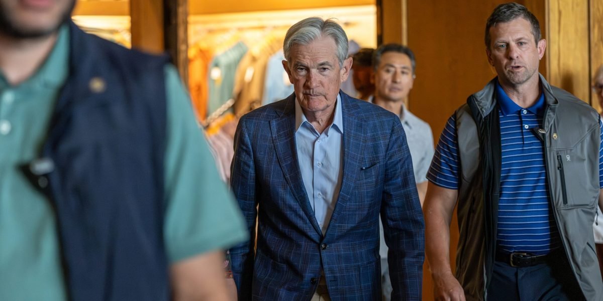 Powell’s ‘unusual’ Jackson Hole remarks reveal he’s boxed in by Trump’s tariffs and deportations, risking a 1970s-style mistake, economist Slok says