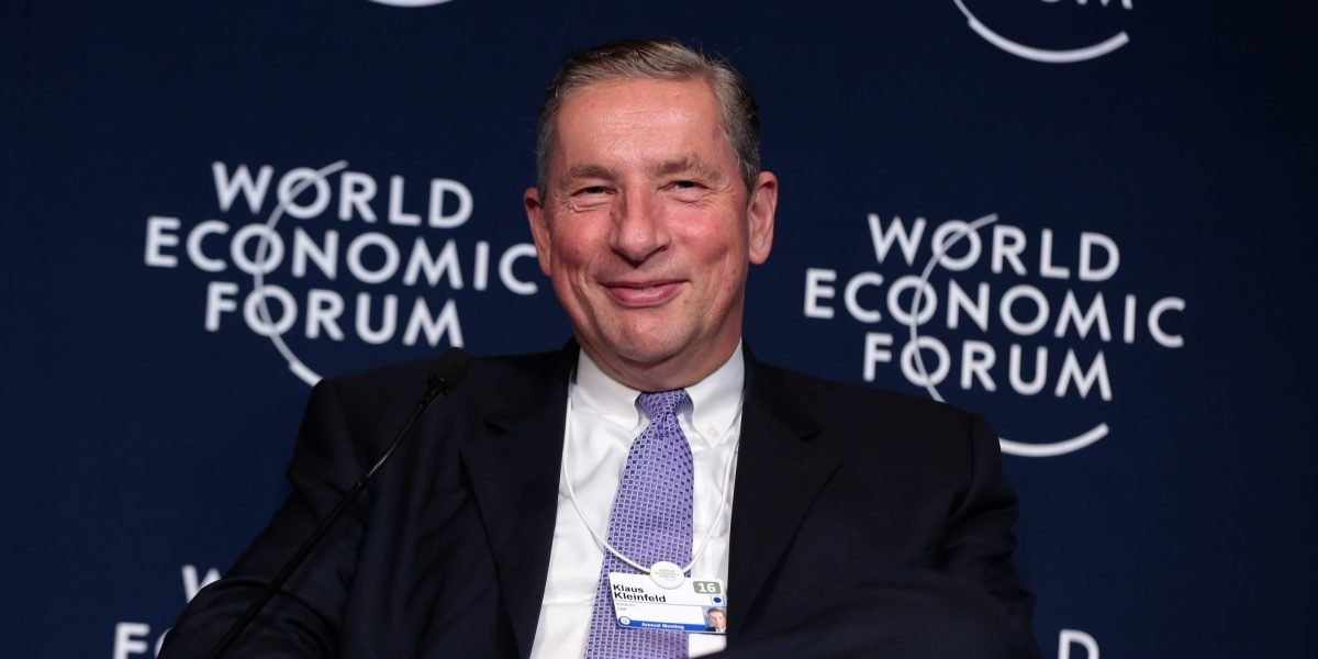 Former Siemens and Alcoa CEO Klaus Kleinfeld dismisses the idea of work-life separation: ‘You are one person’