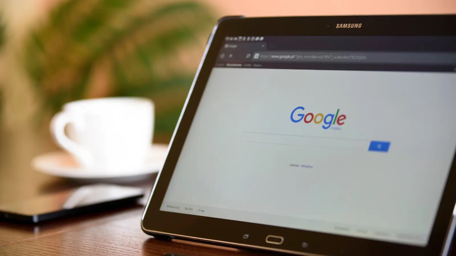 Malware Campaign Masquerades as Tesla in Poisoned Google Ads