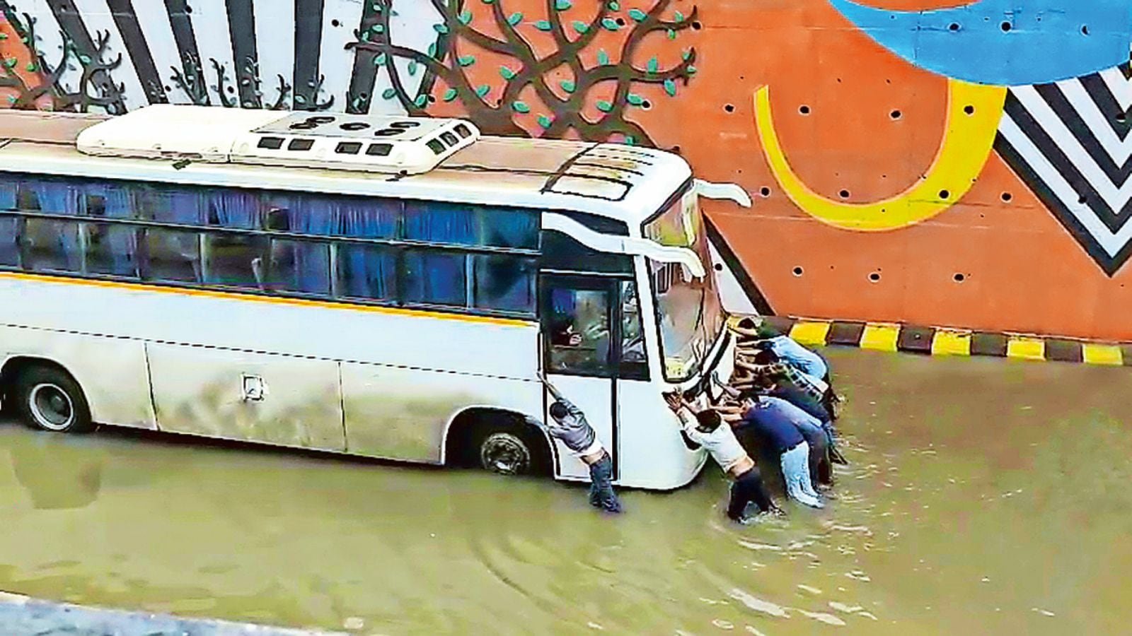 ‘What to do if my car is submerged in waterlogged roads’ | Chandigarh News