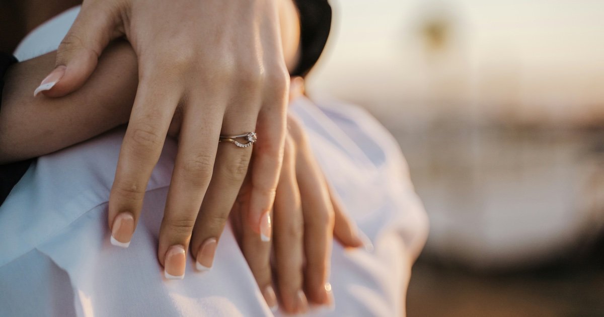 Why Modern Engagement Rings Are the New Classic – Fashion Gone Rogue