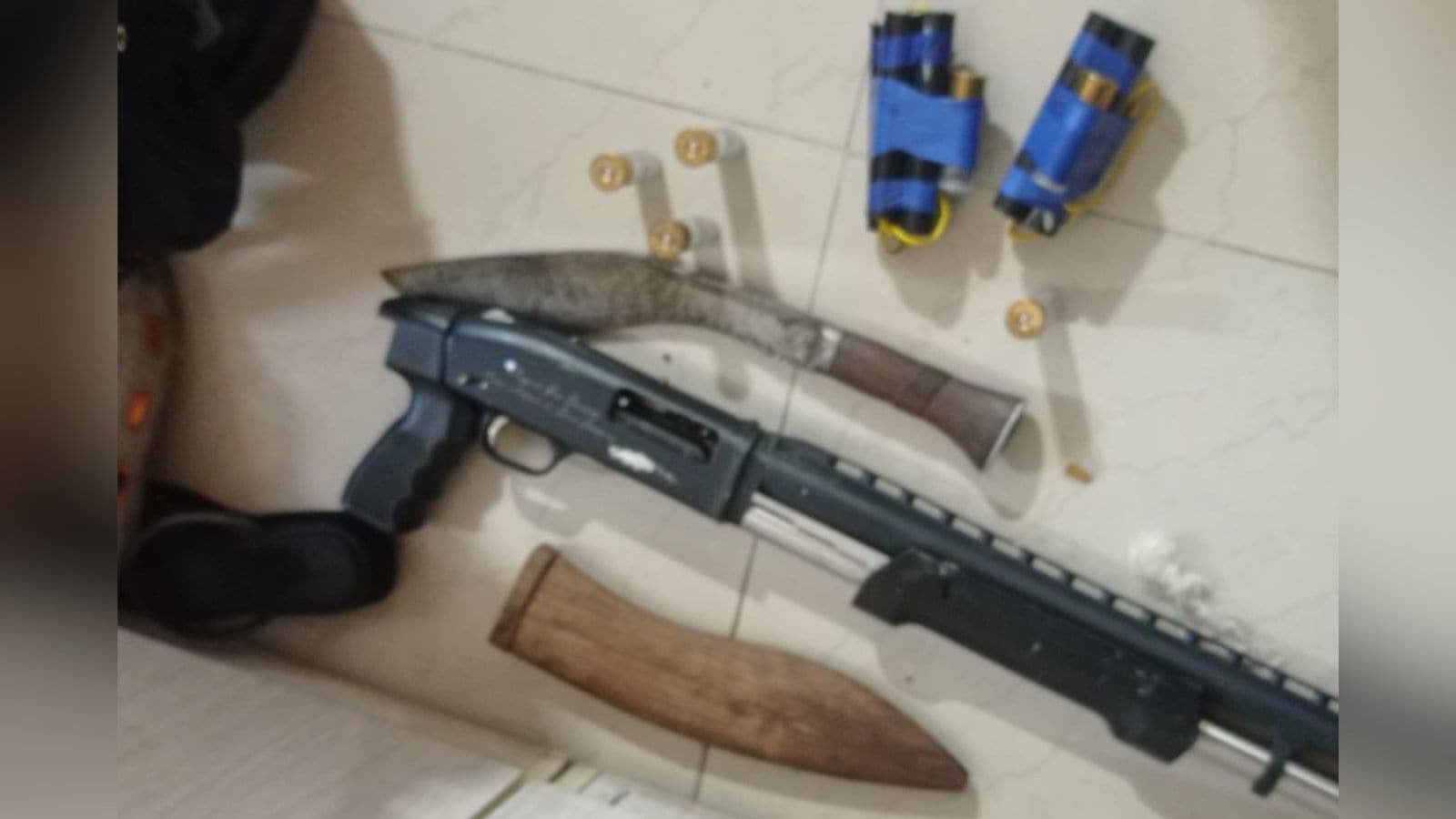 Shotgun, Kukri seized from techie who tried to rob bank manager’s house | Pune News