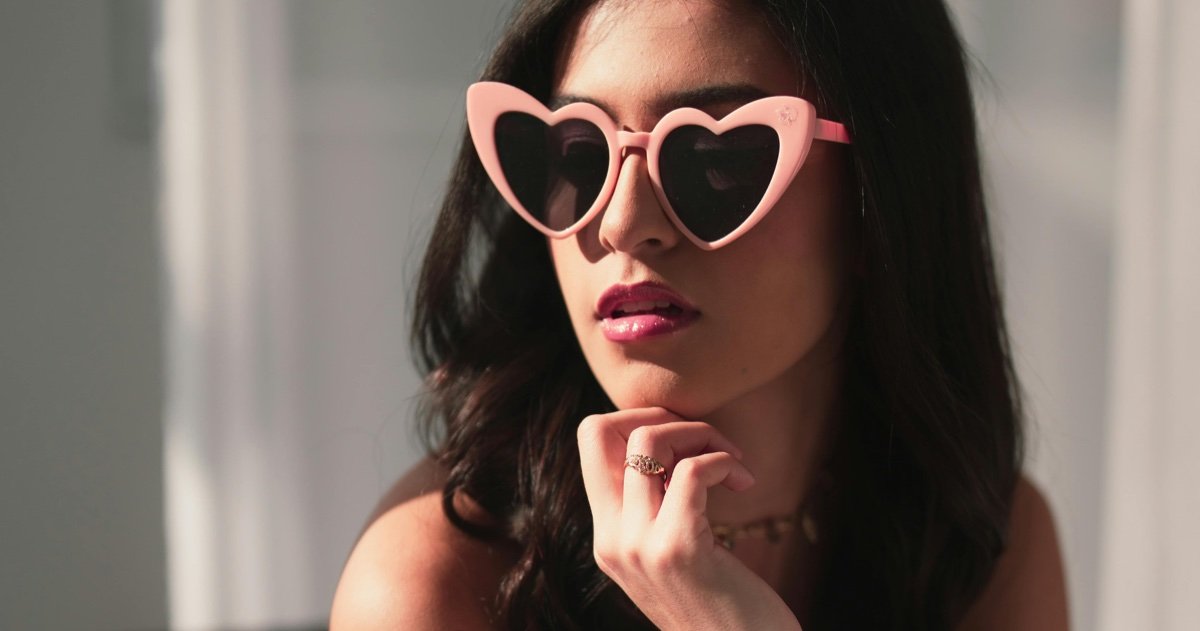 7 Sunglasses Trends That Will Make You Look Instantly Cooler